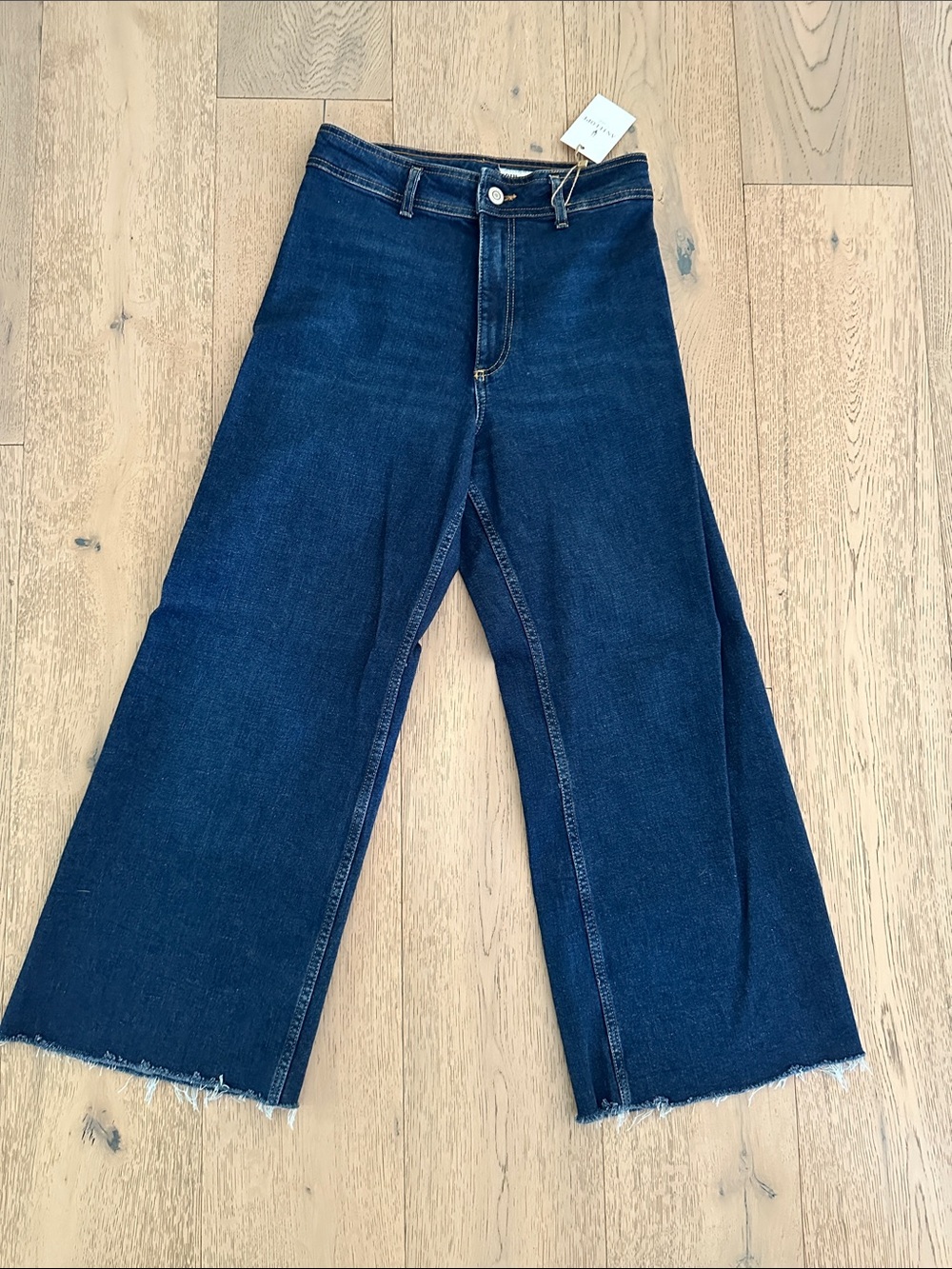 Zara wide left cropped jeans